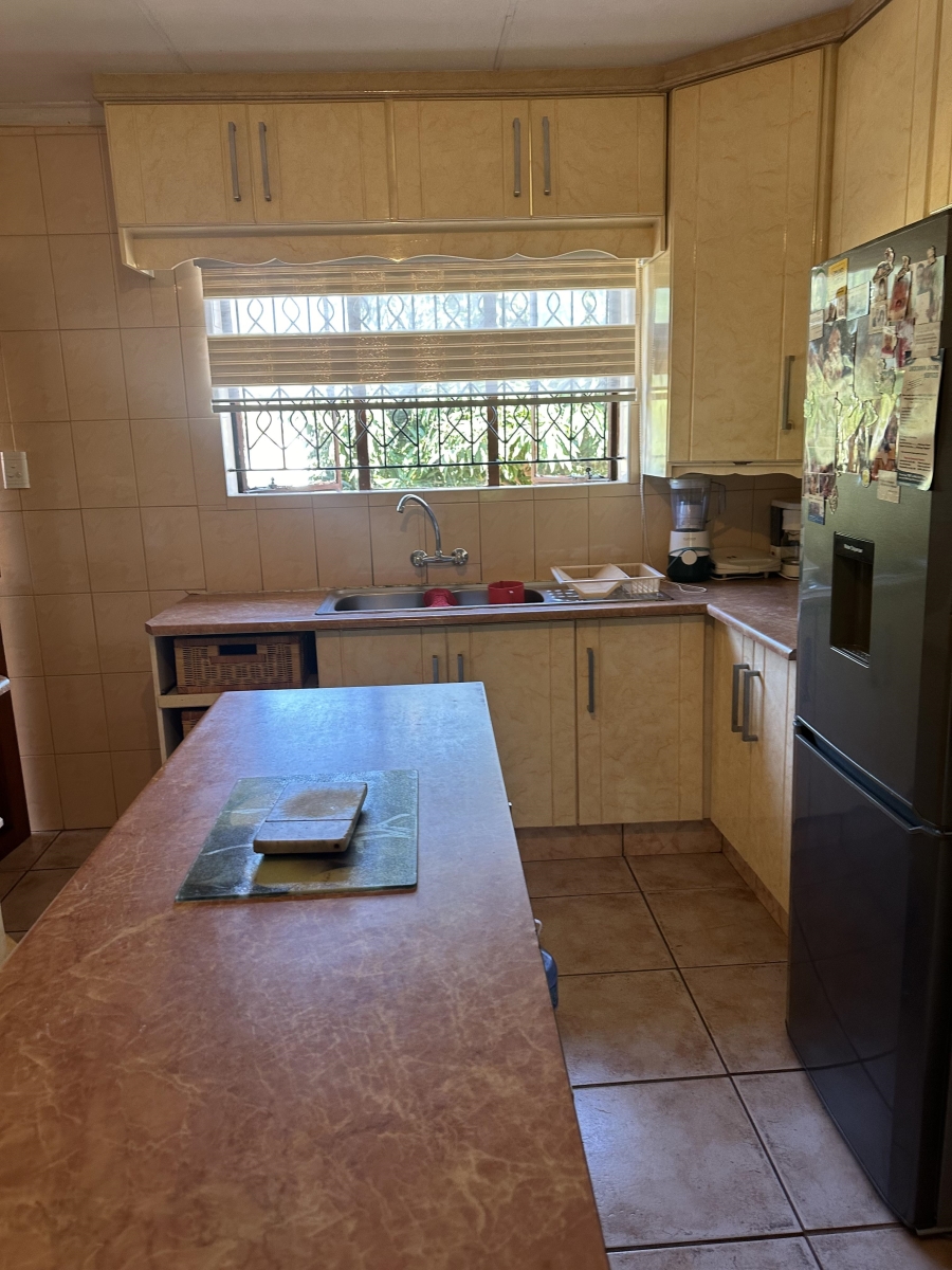 To Let 3 Bedroom Property for Rent in Mogwase Unit 4 North West